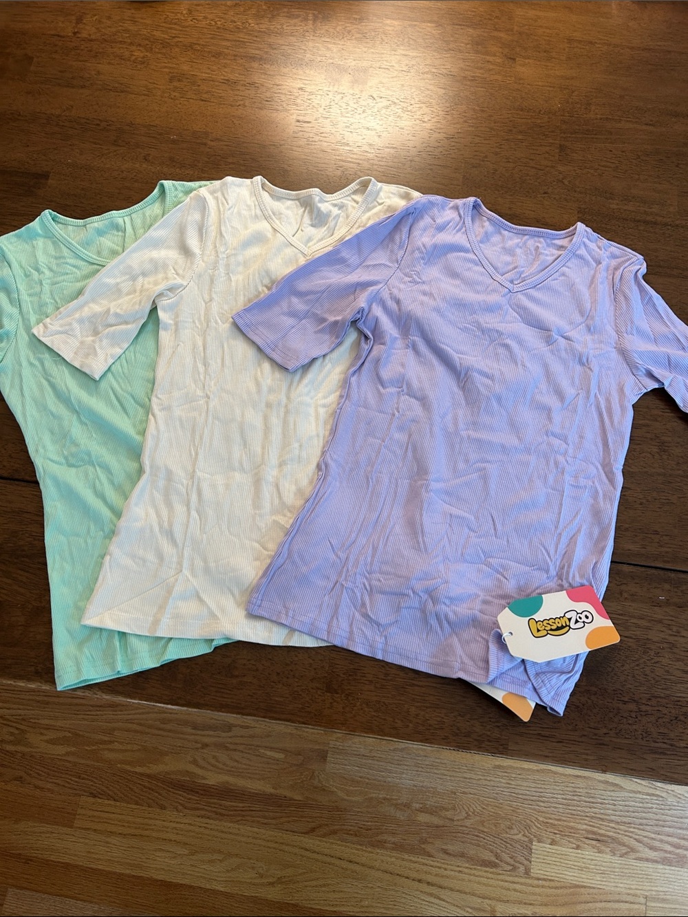 LessonZoo Trio V-Neck Tee Set – Lavender, Cream, Mint